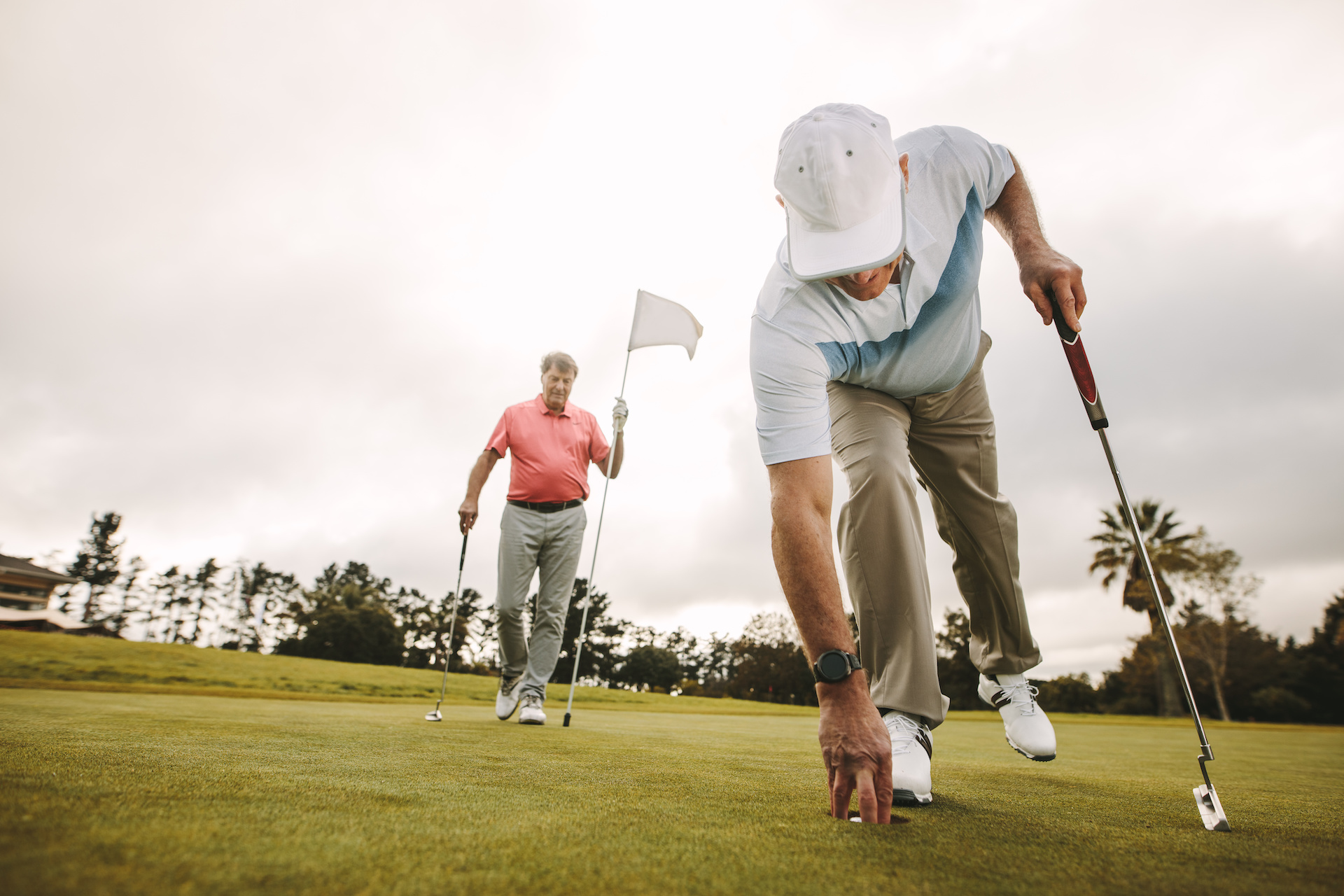 financial advisors golf image